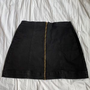 BDG stretchy denim mini skirt